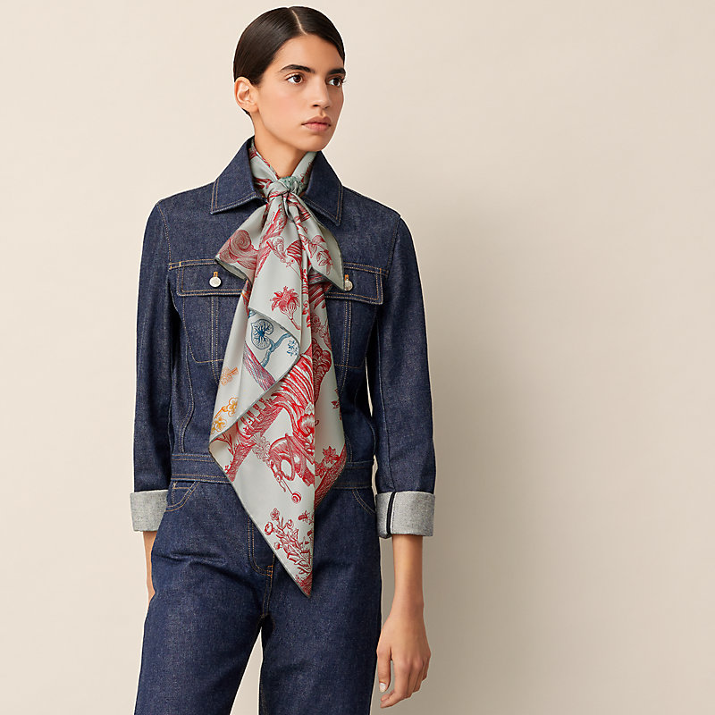Della Cavalleria Favolosa double face scarf 90 | Hermès Finland